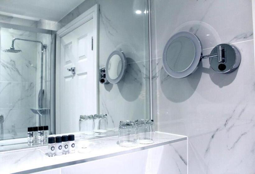 Standard Studio, 1 Craven Hill Gardens