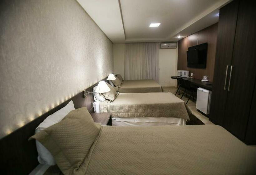 디럭스 4인 룸, Gontijo Inn