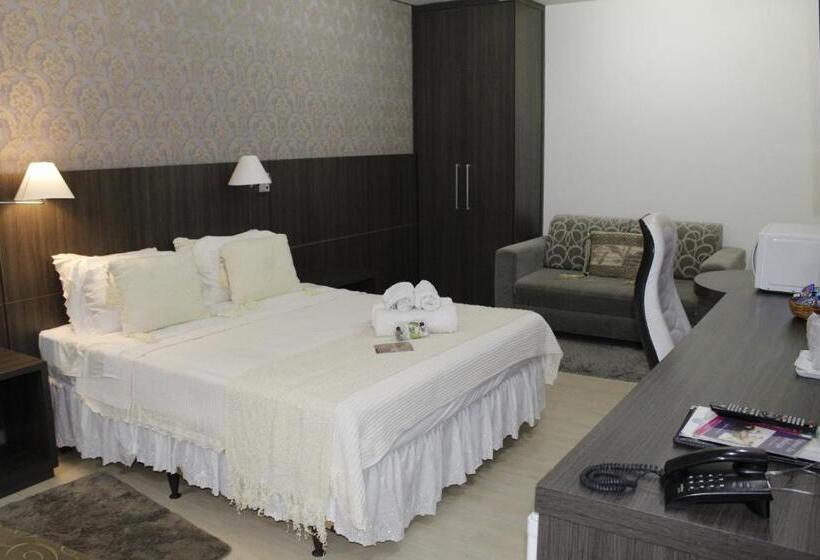 디럭스 스위트, Gontijo Inn