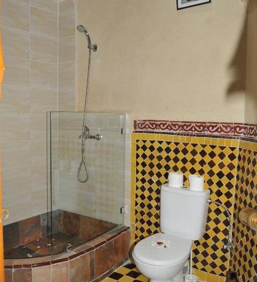 اتاق استاندارد سه نفره, Riad Moulay