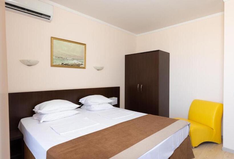 Quarto Economy, Rome Palace Deluxe   All Inclusive Premium