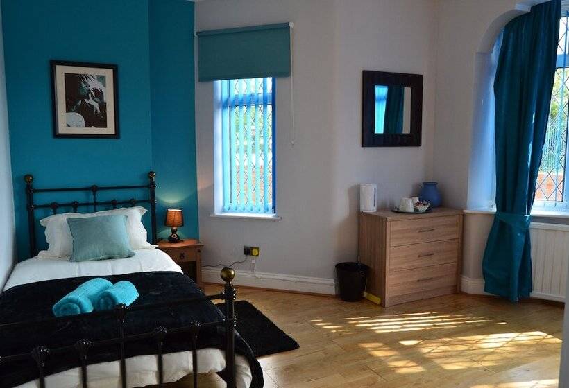Quarto Triplo Comfort, Old Trafford Guest House