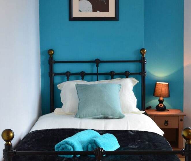 Comfort 3 Pers. Værelse, Old Trafford Guest House