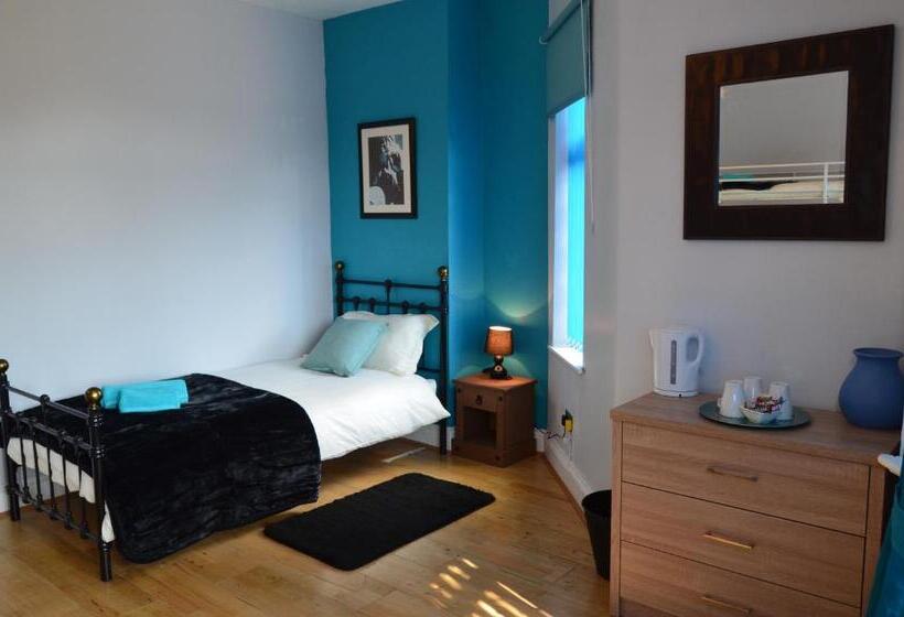 Quarto Triplo Comfort, Old Trafford Guest House