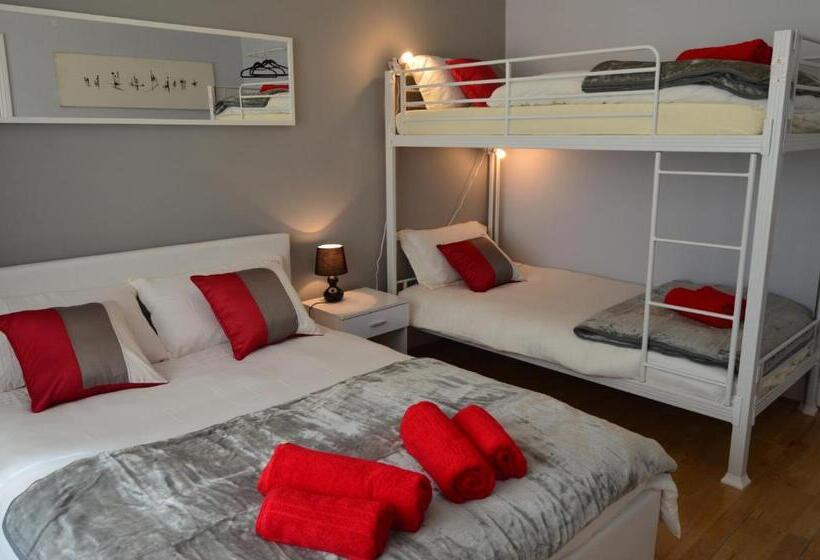 Standard 4 Pers. Værelse, Old Trafford Guest House