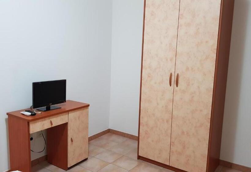 Семейное Студио, Residence Catona
