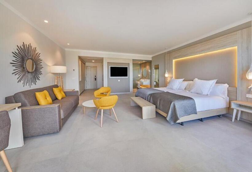 Junior swim-up suite, Bahia Principe Fantasia Tenerife