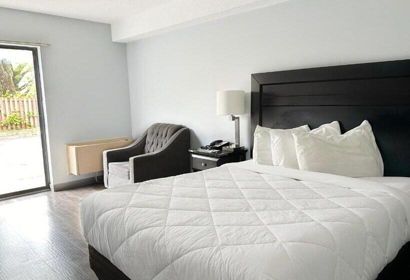 Номер Стандарт Адаптированный для Инвалидов, Travelodge By Wyndham Welland