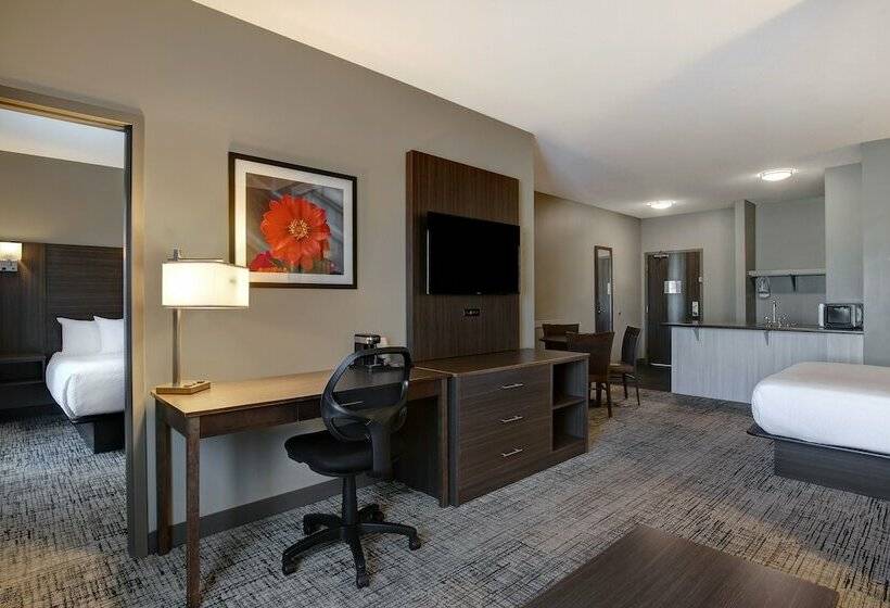 Family Suite, Days Inn & Suites By Wyndham Warman