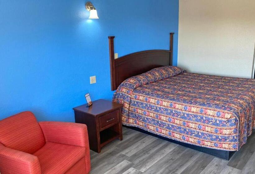 스탠다드 룸 킹사이즈 침대, Express Inn Newport News