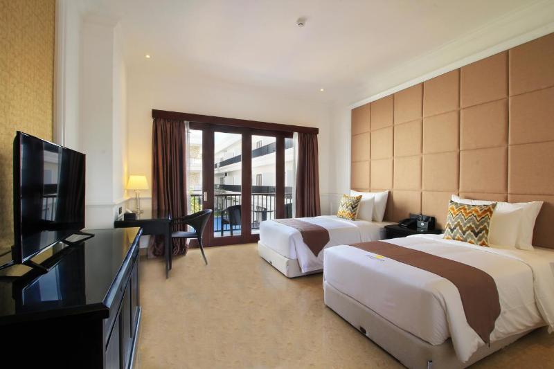 Номер Deluxe Вид на Бассейн, Grand Palace Hotel Sanur   Bali