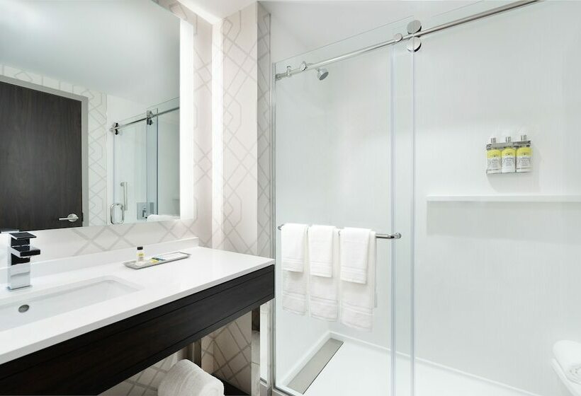 스탠다드 룸, Holiday Inn Boston Logan Airport   Chelsea, An Ihg