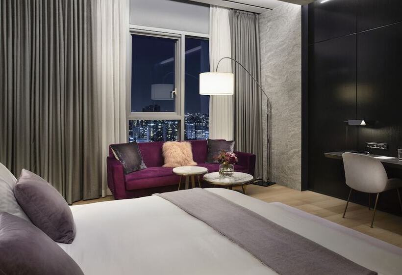 استودیوی استاندارد, L7 Gangnam By Lotte