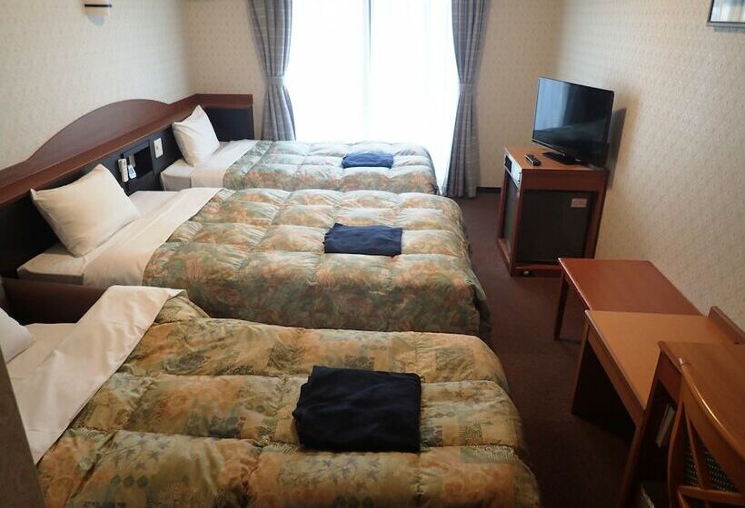 Номер Стандарт Трехместный, Castle Inn Komaki