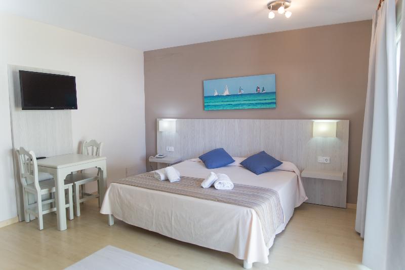 Номер Стандарт Трехместный, Castle Inn Komaki