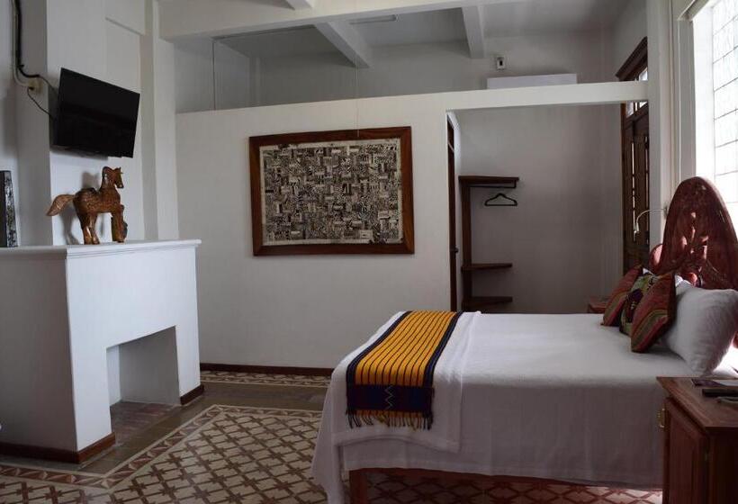سوییت جونیور, Casa Meba Hotel Boutique