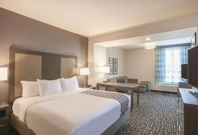 Номер Executive, La Quinta By Wyndham San Marcos Outlet Mall