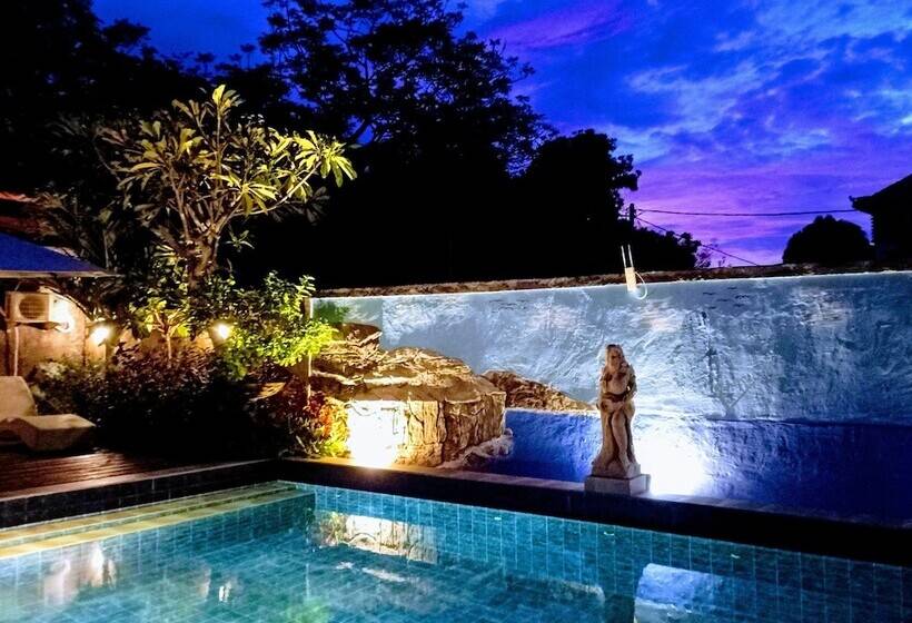 Полулюкс Вид на Бассейн, Radiance Sunset Villas Lembongan