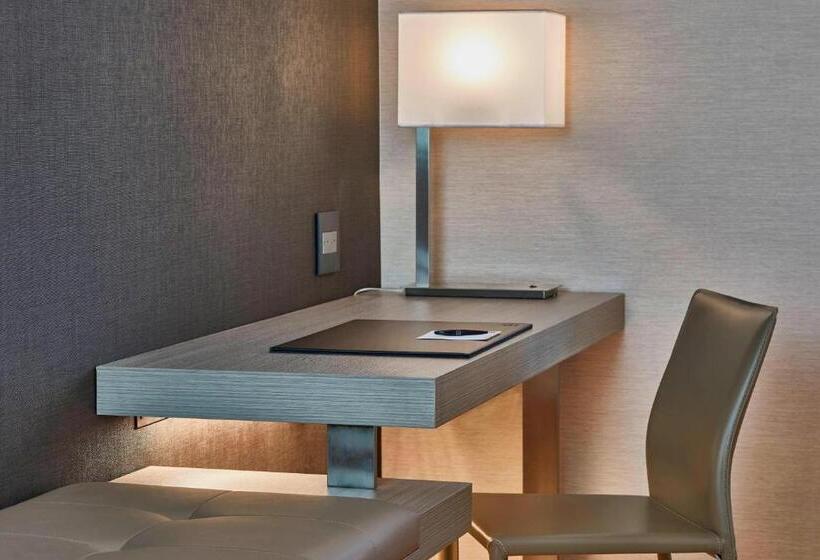 Quarto Deluxe Cama King, AC Hotel Nashville Downtown