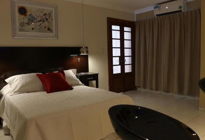 Quarto Deluxe, Eclat Suites Hotel Boutique