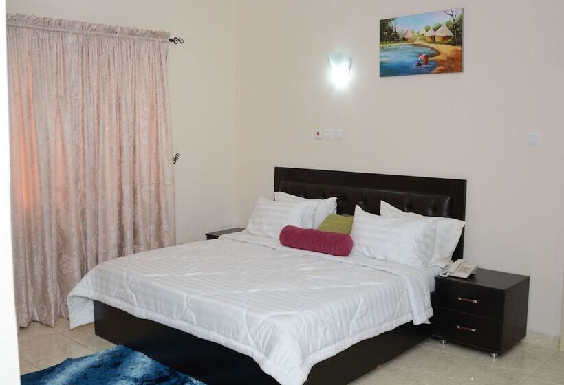 Номер Стандарт, Peace Media Hotels
