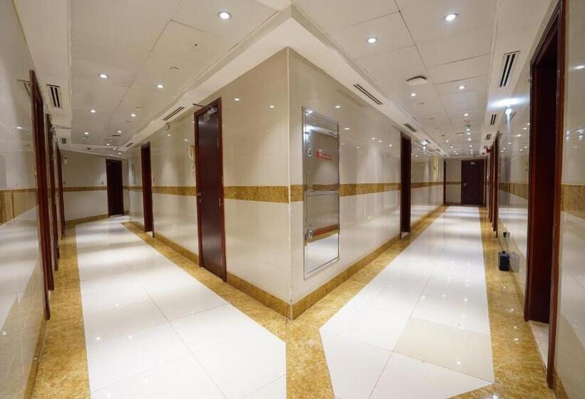 Семейный Номер, Cube Hotel Dubai