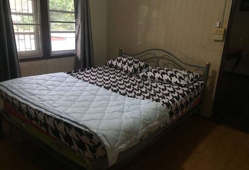 스탠다드 룸, Bussaracum Resort