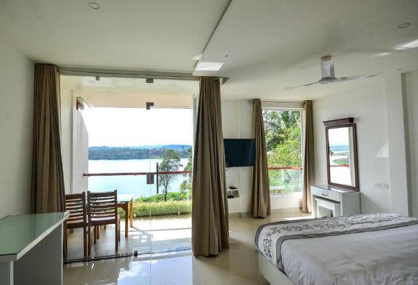 标准间带阳台, Lakerose Wayanad Resort