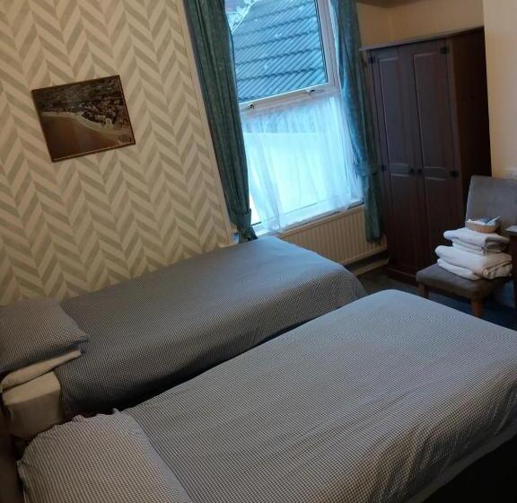 Quarto Estandar, Beachcomber