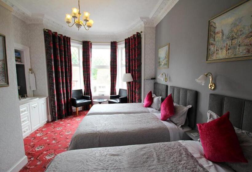 اتاق استاندارد سه نفره, Dunallan Guest House
