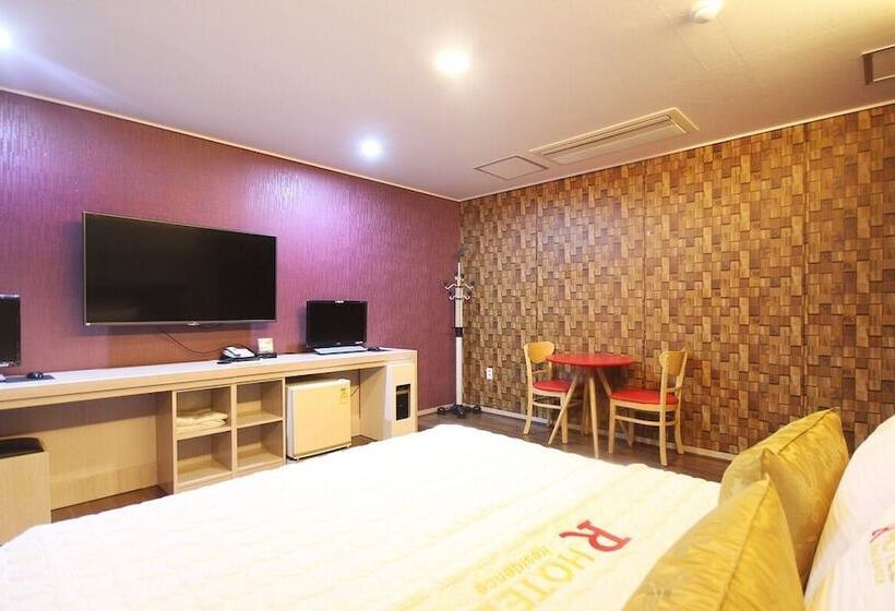 Номер Deluxe, Residence Hotel R