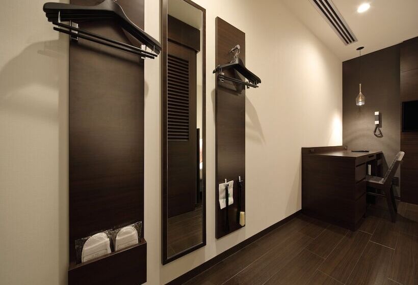 스탠다드 룸, Red Roof Inn & Suites Osaka Namba Nipponbashi