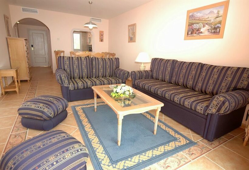 Апартаменты 2 Спальни, Marbella Beach Resort At Club Playa Real