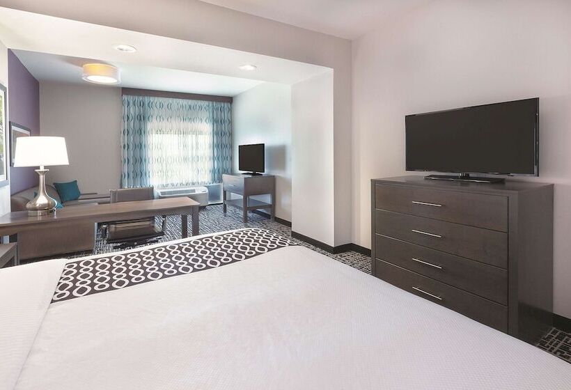 Studio Deluxe, La Quinta By Wyndham Terre Haute