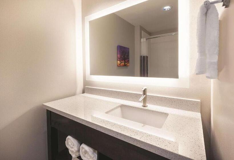 Chambre Standard Adaptée aux Personnes à Mobilité Réduite, La Quinta By Wyndham Terre Haute