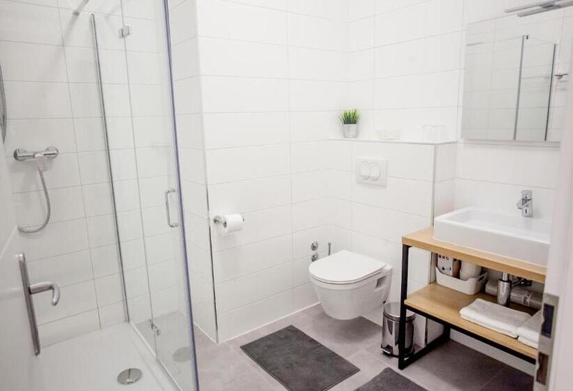 اتاق استاندارد با چشم‌انداز شهر, Zagreb City Vibe Apartments & Rooms