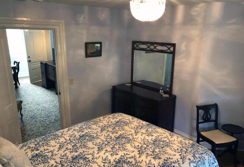 Люкс 2 Спальни, The Parsonage Inn B&b
