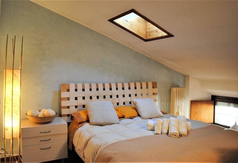 اتاق استاندارد با سرویس بهداشتی مشترک, Dreaming Arena Rooms