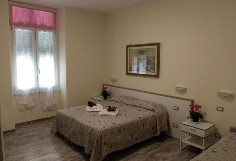غرفة قياسية ثلاثية, La Branda Brin Guest House