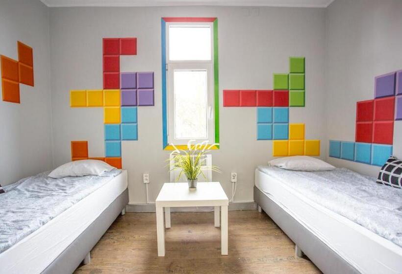 اتاق استاندارد با سرویس بهداشتی مشترک, Tetris Sopot
