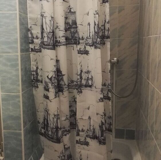 家庭工作室, Admiral Hotel   Hostel