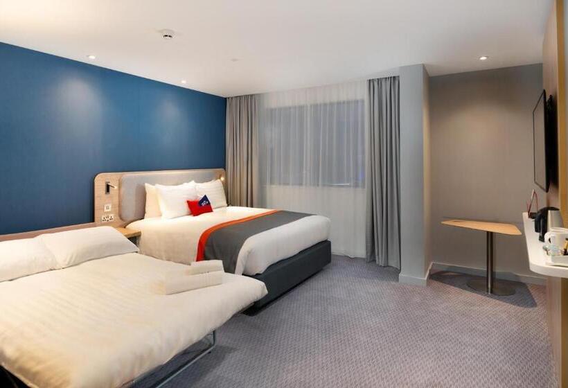 Номер Стандарт, Holiday Inn Express   London Heathrow T4, An Ihg