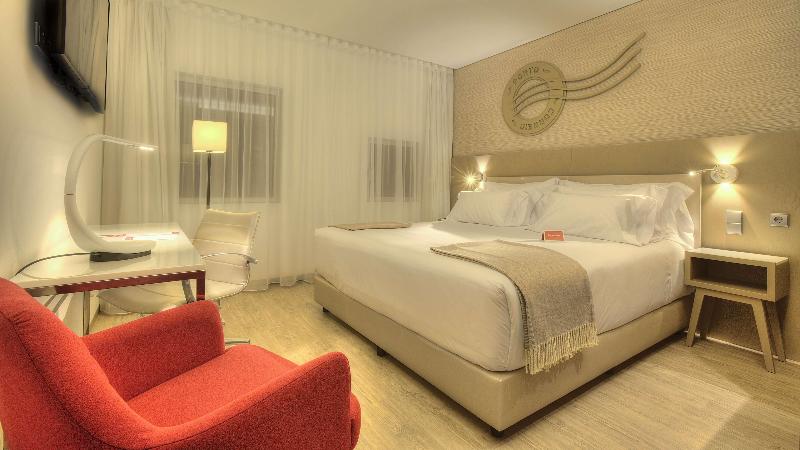 Номер Стандарт, Holiday Inn Express   London Heathrow T4, An Ihg