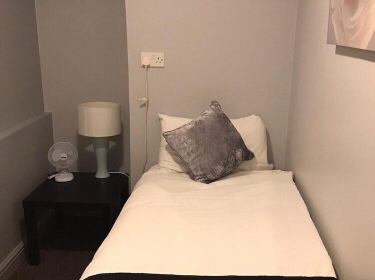 Номер Стандарт Индивидуальный, Queens Guesthouse Manchester