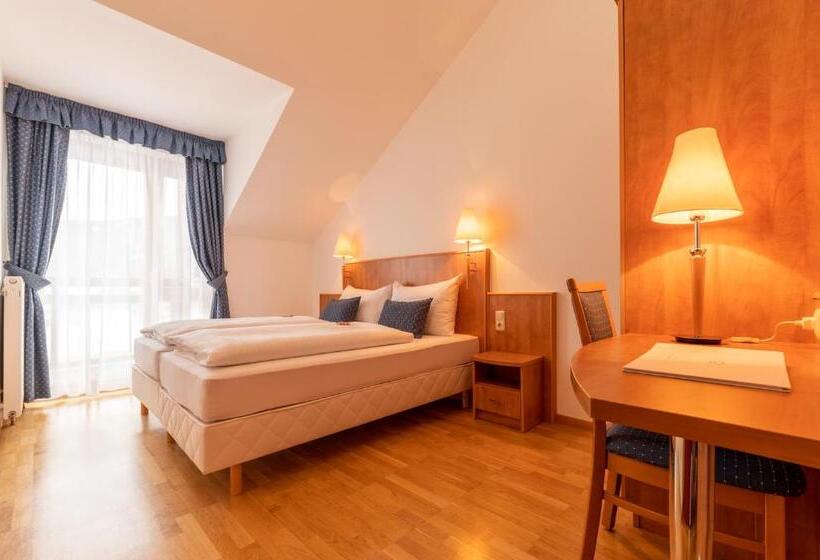 Апартаменты 2 Спальни, Club Hotel Am Kreischberg