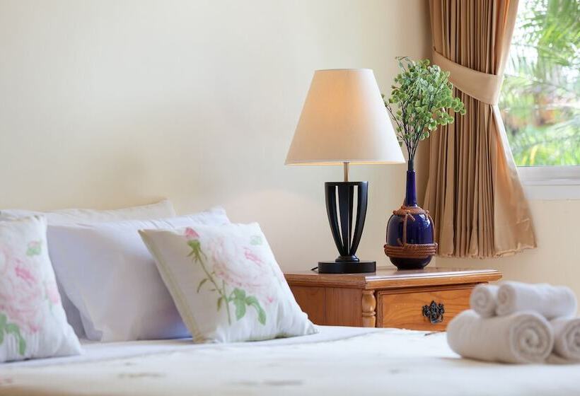 Вилла 4 Спальни, Fisherman Way Beach Villa