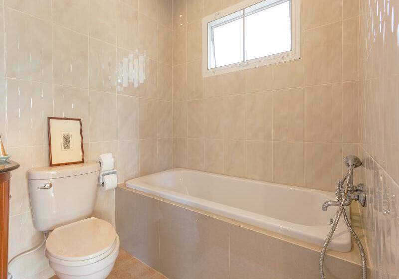 Вилла 4 Спальни, Fisherman Way Beach Villa