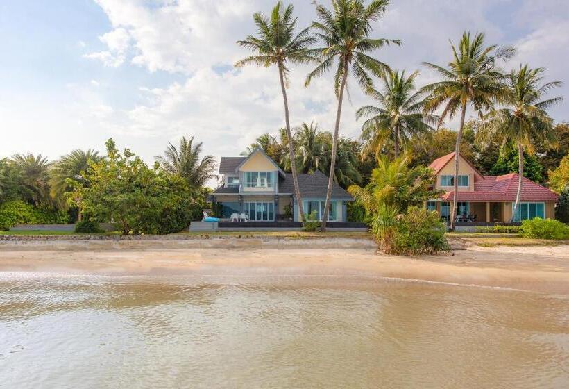 Вилла 2 Спальни Вид на Море, Fisherman Way Beach Villa