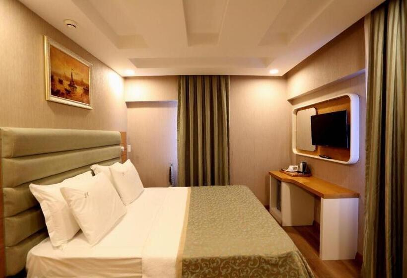 اتاق استاندارد یک نفره, Life Corner