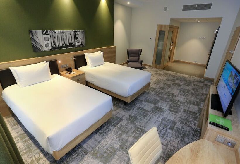 اتاق استاندارد با چشم‌انداز, Hampton By Hilton Gdansk Old Town